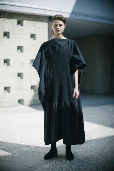 Look 1